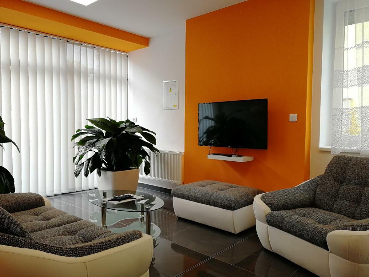 Apartmany Duo Dacice Exterior photo